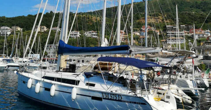 Louer voilier à Vibo Marina - Bavaria 41 Cruiser 