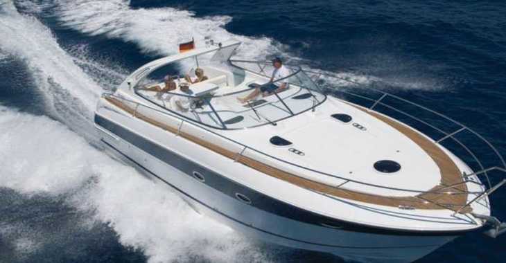 Rent a motorboat in Marina di Portisco - Bavaria Sport 37 Open