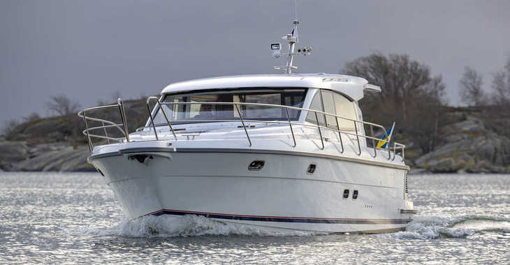 Chartern Sie yacht in Marine Pirovac - Nimbus 405 Coupe