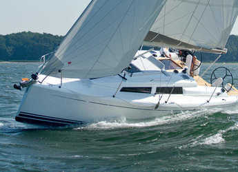 Rent a sailboat in Vigo  - Hanse 315