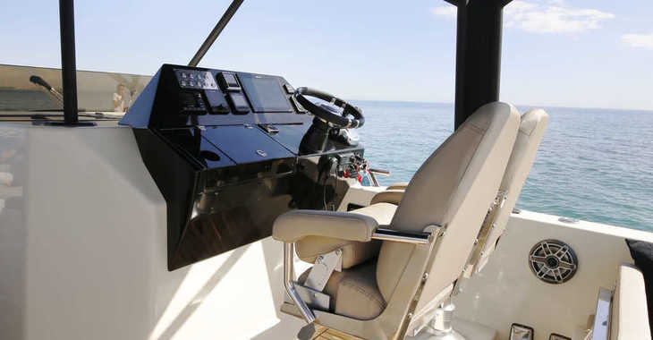 Louer catamaran à moteur à Marina Cala D' Or - Alexa 37 (Day Charter Only)