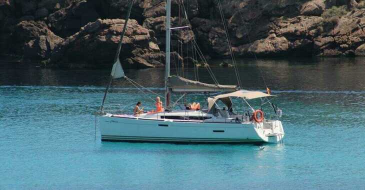 Rent a sailboat in Marina San Miguel - Sun Odyssey 379