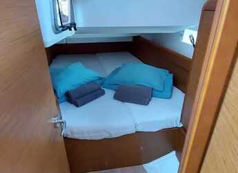 Rent a sailboat in Marina San Miguel - Sun Odyssey 419 - 3 cab.