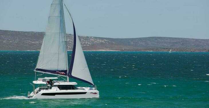 Rent a catamaran in Placencia - Moorings 4200/3/3 (Exclusive)