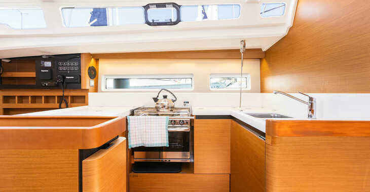 Louer voilier à Lavrion Marina - Sun Odyssey 440