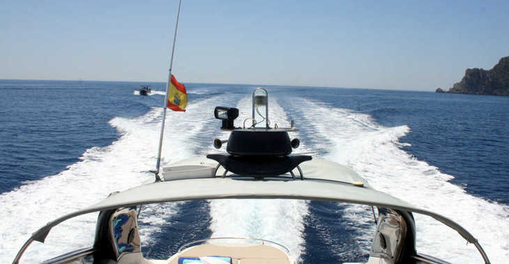 Chartern Sie motorboot in Port of Santa Eulària  - Cranchi 50 Mediterranee