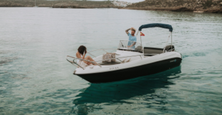 Rent a motorboat in Port Mahon - Tramontana 21