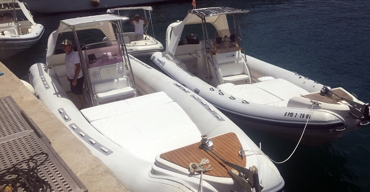 Rent a dinghy in Port de Soller - Nuova Jolly King 990 Extreme 
