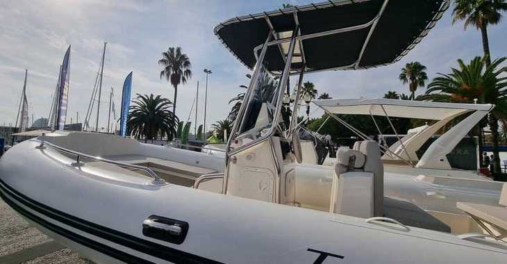 Alquilar neumática en Marina Ibiza - Capelli Tempest 750 Luxe
