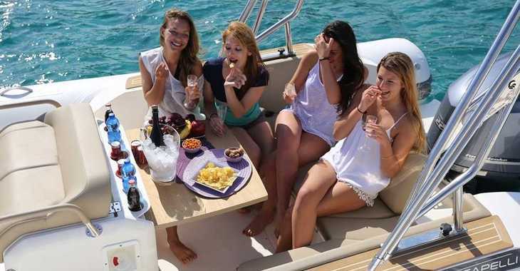 Louer dinghy à Marina Ibiza - Capelli Tempest 775