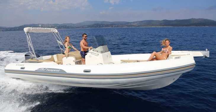 Chartern Sie schlauch-/beiboot in Marina Ibiza - Capelli Tempest 775