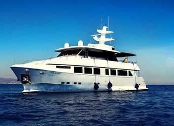 Rent a yacht in Marina Ibiza - Explorer 92