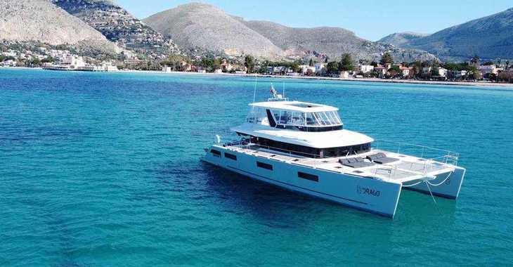 Rent a power catamaran in Marina di Palermo La Cala - Lagoon Power 630
