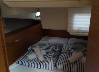 Chartern Sie segelboot in Trogir (ACI marina) - Sun Odyssey 440 - 4 cab.
