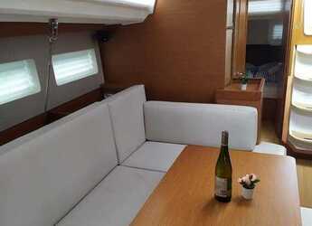 Chartern Sie segelboot in Trogir (ACI marina) - Sun Odyssey 440 - 4 cab.