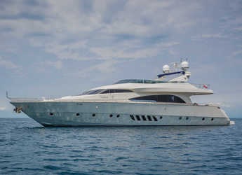 Chartern Sie yacht in Marina Kastela - Dominator 86 S