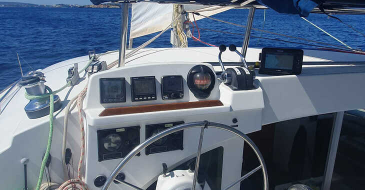 Chartern Sie katamaran in Naviera Balear - Lagoon 380