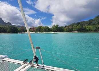 Rent a catamaran in Port of Mahe - Lagoon 42