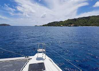 Rent a catamaran in Port of Mahe - Lagoon 42