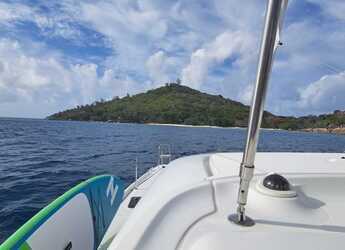 Rent a catamaran in Port of Mahe - Lagoon 42