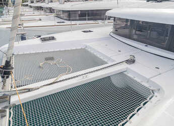 Rent a catamaran in Port of Mahe - Lagoon 42-2