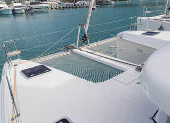 Rent a catamaran in Port of Mahe - Lagoon 42-2