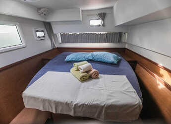 Rent a catamaran in Port of Mahe - Lagoon 42-2