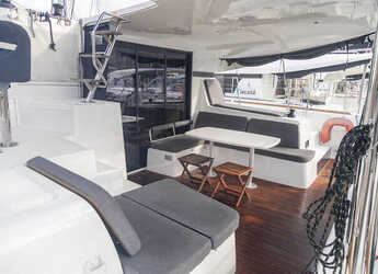 Rent a catamaran in Port of Mahe - Lagoon 42-2