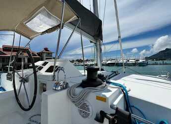 Rent a catamaran in Port of Mahe - Lagoon 450F