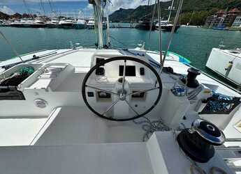 Rent a catamaran in Port of Mahe - Lagoon 450F