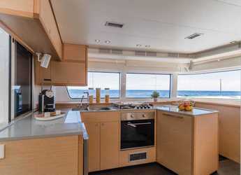 Rent a catamaran in Port of Mahe - Lagoon 52