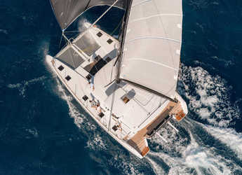Rent a catamaran in Port of Mahe - Lagoon 52