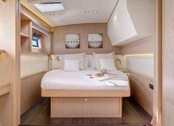 Rent a catamaran in Port of Mahe - Lagoon 52