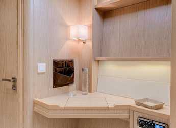 Rent a catamaran in Port of Mahe - Lagoon 52