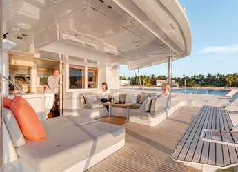 Rent a catamaran in Port of Mahe - Lagoon 52