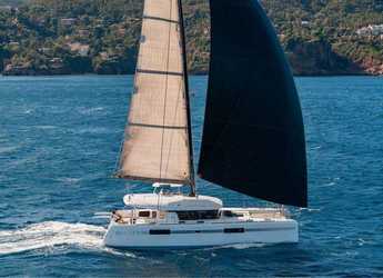 Rent a catamaran in Port of Mahe - Lagoon 52