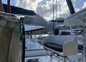 Rent a catamaran in Port of Mahe - Lagoon 40