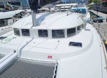 Rent a catamaran in Port of Mahe - Lagoon 380