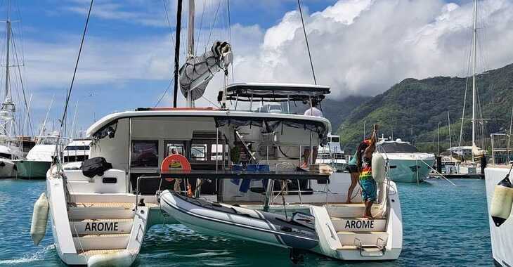 Rent a catamaran in Port of Mahe - Lagoon 450S