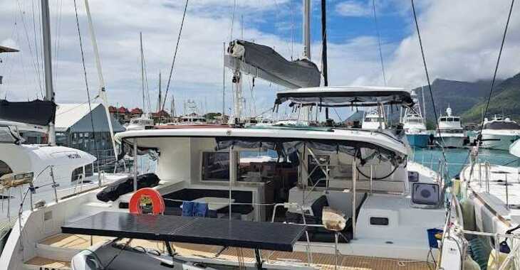 Rent a catamaran in Port of Mahe - Lagoon 450S