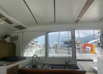 Rent a catamaran in Port of Mahe - Lagoon 380