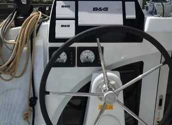 Rent a catamaran in Port of Mahe - Lagoon 380