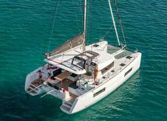 Rent a catamaran in Port of Mahe - Lagoon 40-4