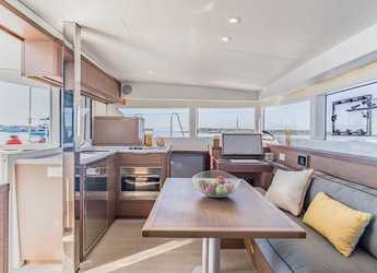 Rent a catamaran in Lavrion Marina - Lagoon 40 - 4 + 2 cab 