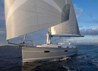 Rent a sailboat in Port Mahon - Bavaria Cruiser 36 Avantgarde