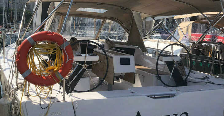 Chartern Sie segelboot in Marina di Palermo La Cala - Dufour 390 Grand Large