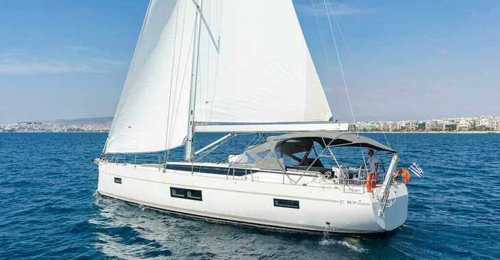 Rent a sailboat in Alimos Marina - Bavaria C57