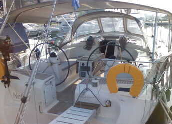 Rent a sailboat in Marina Skiathos  - Bavaria 42 Cruiser