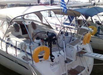 Rent a sailboat in Marina Skiathos  - Bavaria 42 Cruiser