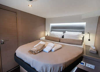 Chartern Sie katamaran in Adhamas - Fountaine Pajot - Saona 47 